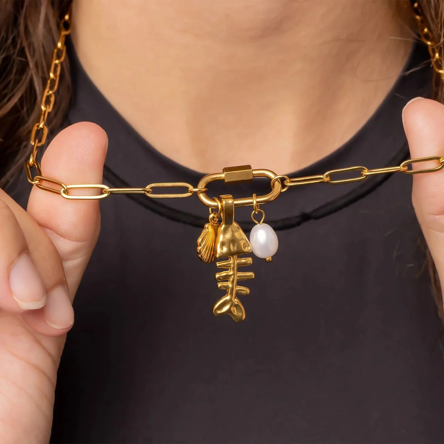18K Gold PVD Stainless Steel Paperclip Carabiner Charm Holder Necklace / CHN0107